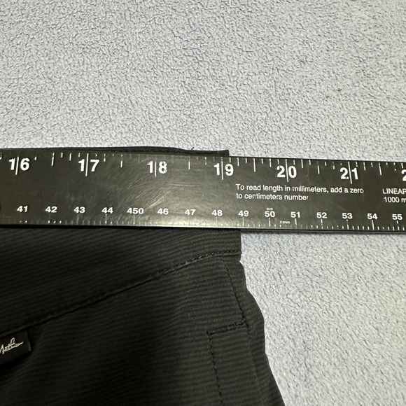 Travis Mathew Golf Short Performance Stretch Regular Fit Black Gray Mens Size 38 - Picture 8 of 14